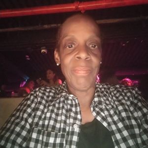 Meet your Posher, Juanita